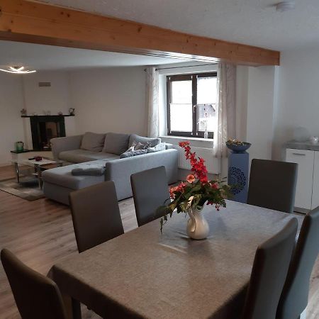Familienfreundliche Ferienwohnung Zschorlau Екстер'єр фото