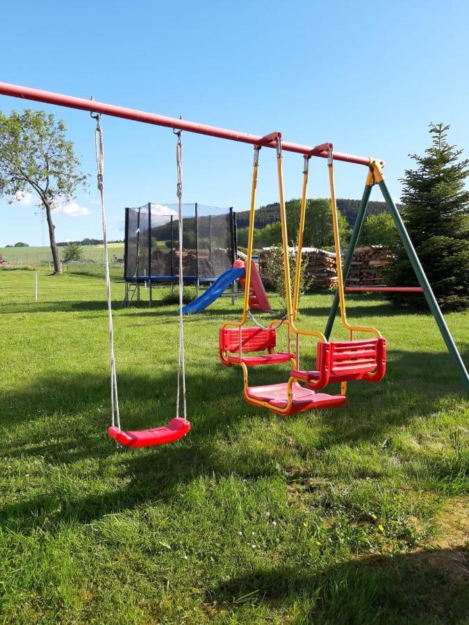 Familienfreundliche Ferienwohnung Zschorlau Екстер'єр фото